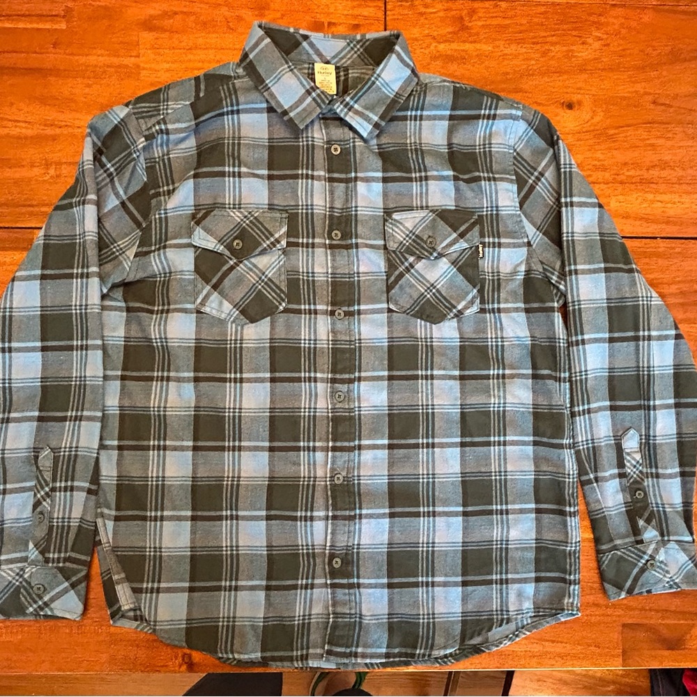 Men’s Hurley Flannel shirt.